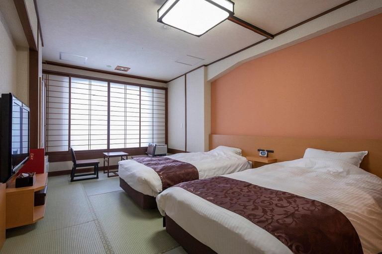 Bedroom 3, Minamida Onsen Hotel Apple Land, Hirakawa