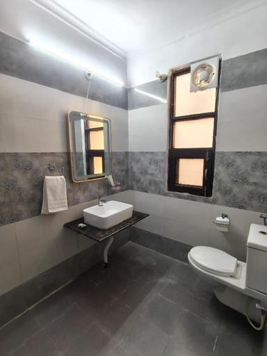 Bathroom 3, Hotel Fortune Home Sector 72 Noida, Gautam Buddha Nagar