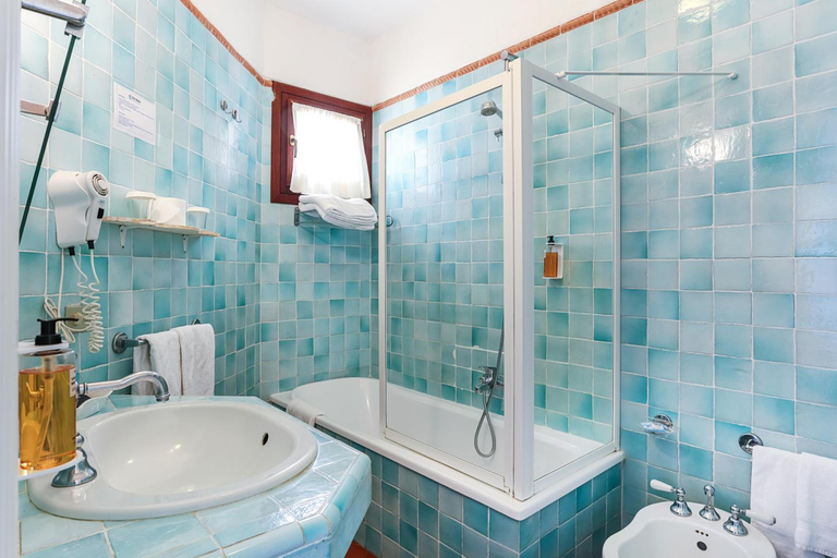 Bathroom 5, Stefania, Olbia-Tempio