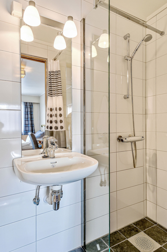 Bathroom 2, Straand Hotel, Kviteseid