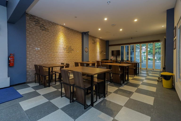 Food & Drinks 4, RedDoorz Plus @ Swun Stay Raya Langsep, Malang
