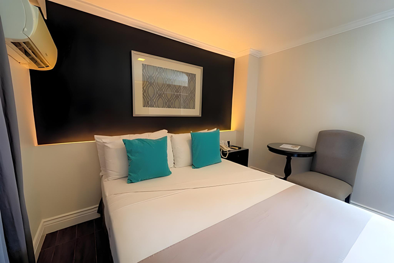 Bedroom 3, Metrocentre Hotel & Convention Center, Tagbilaran City