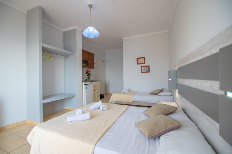 Bedroom 2, Agoulos Inn, Ionian Islands