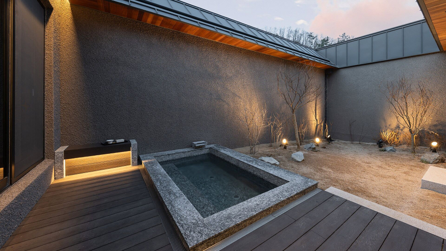 Hot springs 2, Mungyoeng Sadamjae, Mungyeong