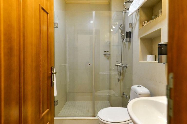 Bathroom, Premier Prezident Garni Hotel and Spa, Sremski Karlovci