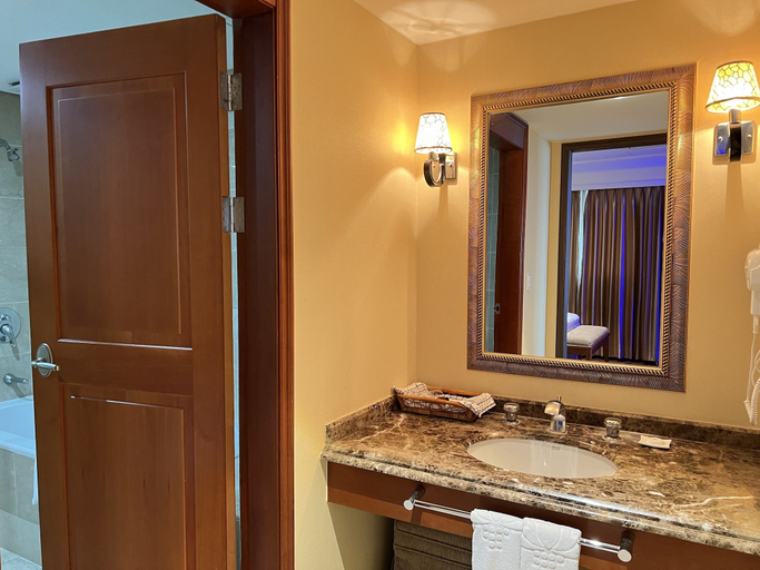 Bathroom 4, Hotel International, Changwon