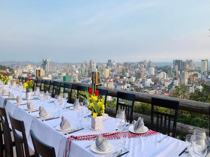 Food & Drinks 5, 360 Resort Sihanoukville, Sihanoukville