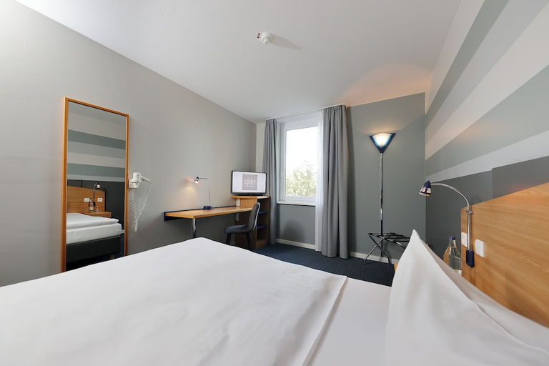 Bedroom 3, Median Hotel Hannover Messe, Region Hannover