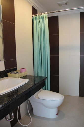 Bathroom 4, Seng Hout Hotel, Svay Pao