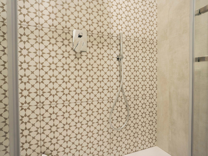 Bathroom 2, Buonaurio Home, Napoli