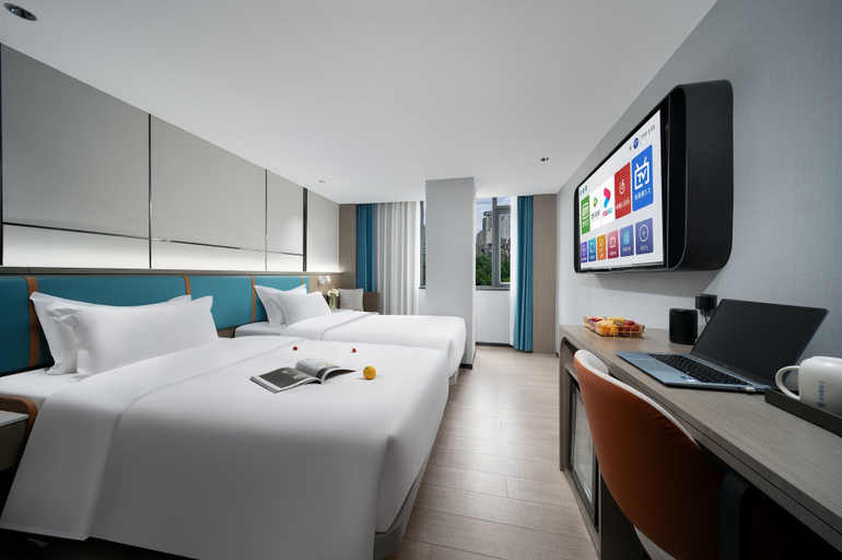 Room 5, PIN Hotel Guangzhou Beijing Road Pedestrian Street Gongyuanqian Metro Station Branch - Free Deliver Service to Guangzhou Baiyun International Airport & Free Deliver Service to Canton Fair Complex During Canton Fair Period, Guangzhou