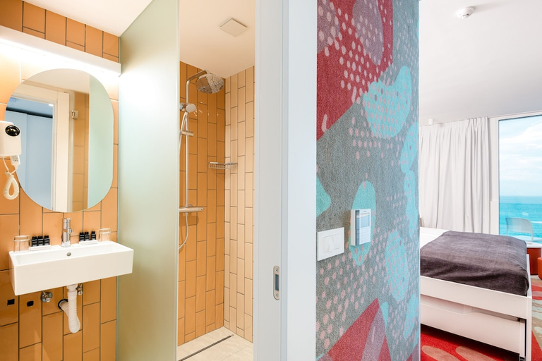 Bathroom 4, Aminess Vival Lisanj Family Hotel, Novi Vinodolski