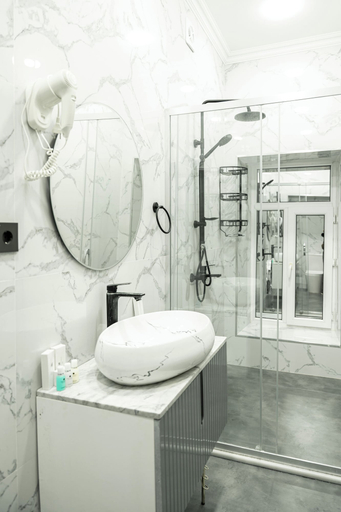 Bathroom 4, Governor Park Hotel, Baku