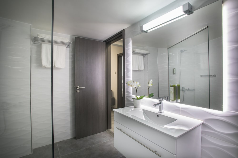 Bathroom 3, Blazer Residence, Larnaca