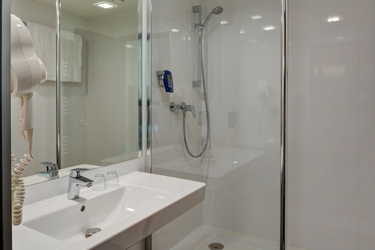 Bathroom 5, Park Inn Danube, Bratislava, Bratislava I