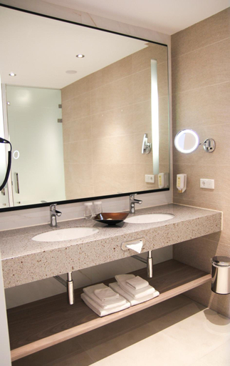 Bathroom 4, Scandic Sanadome, Nijmegen