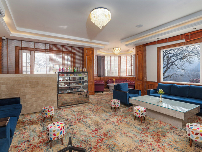 Lobby 4, Faiz Resort Pahalgam, Anantnag