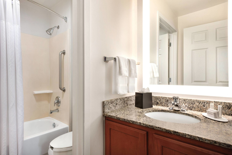 Bathroom 5, Towneplace Suites by Marriott Ft Lauderdale West, Broward