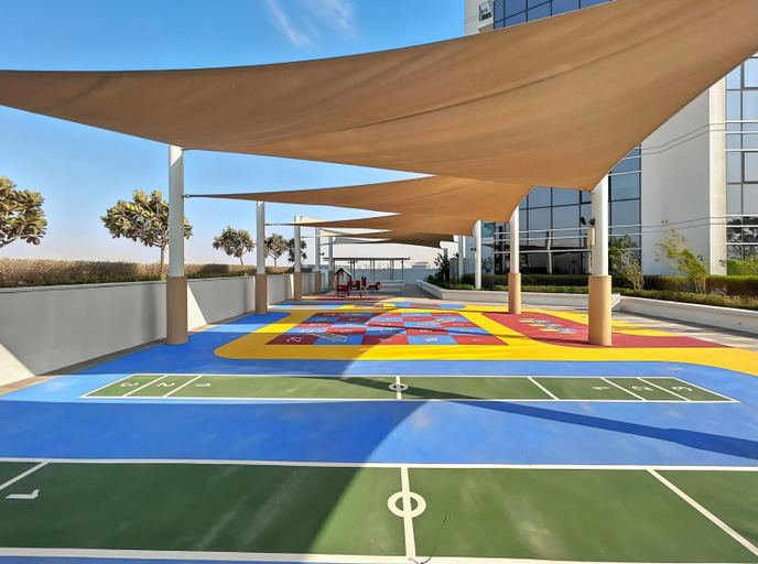 Sport & Beauty 2, Stylish Studio Apt in Damac Hills!, Dubai