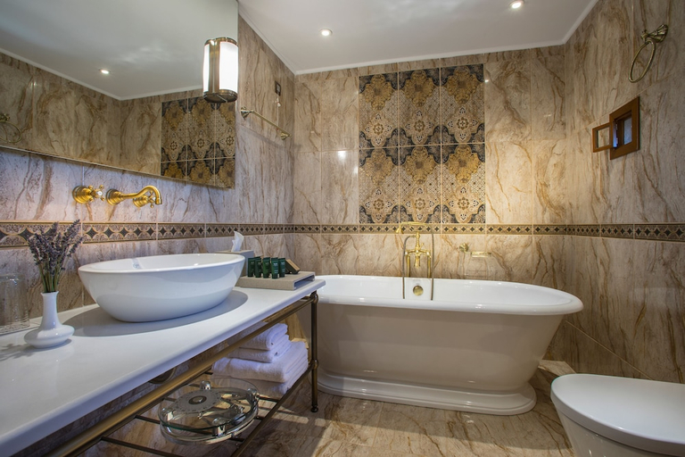 Bathroom 4, MYSTRAS GRAND PALACE RESORT & SPA, Peloponnese