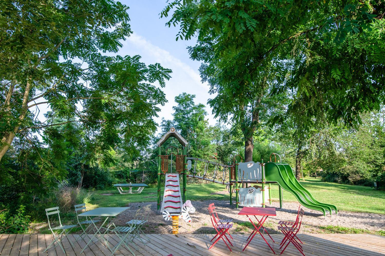 Others 3, Camping Onlycamp Vauban, Haut-Rhin
