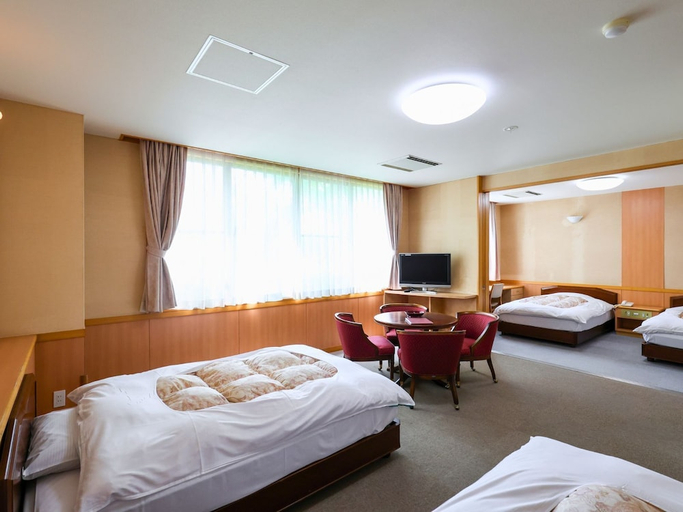 Bedroom 2, Ikoi No Mura Noto Hanto, Shika