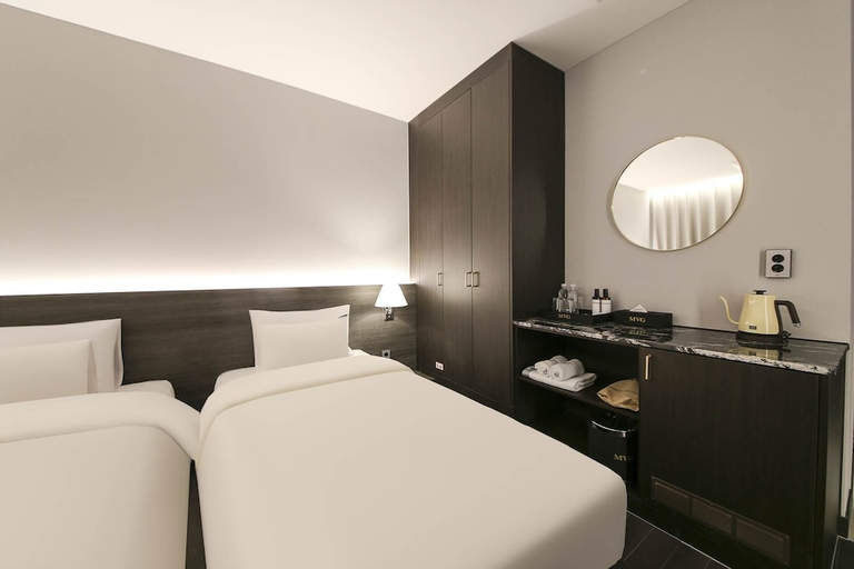 Bedroom 2, Hotel France, Gwangsan