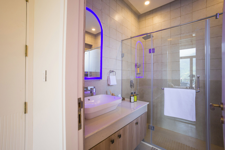 Bathroom 2, ELIVAAS Antarmann Casa Mirage 3BHK Villa, Nainital