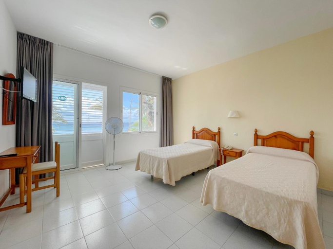 Bedroom 2, Hotel Figueretes, Baleares