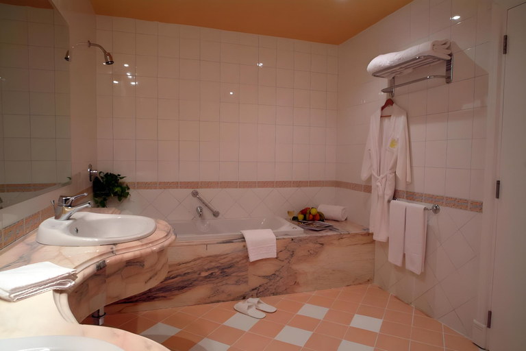 Bathroom 4, Sun Resort & Aqua Park Sharm El Sheikh, Sharm el-Sheikh