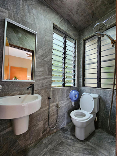 Bathroom 5, Templer Park Rainforest Retreat - Cottage, Gombak