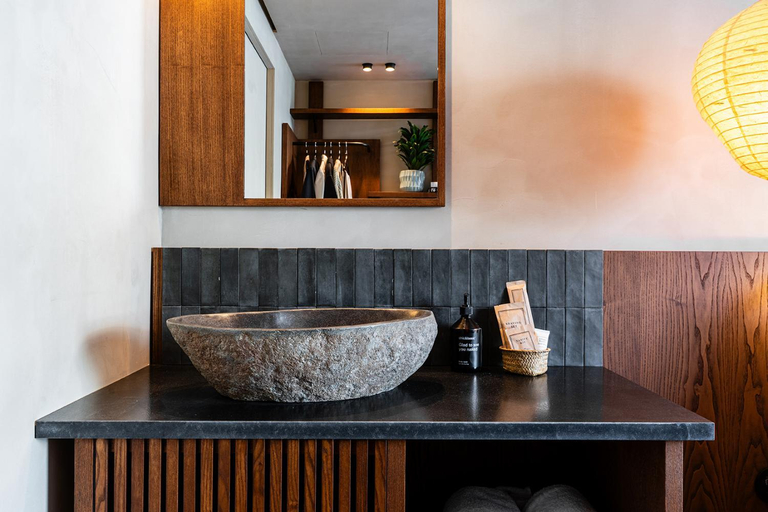 Bathroom 4, Selina Porto, Porto