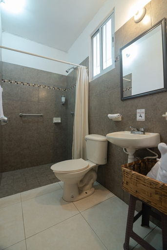 Bathroom 4, El Rincon De Los Angeles, Colima