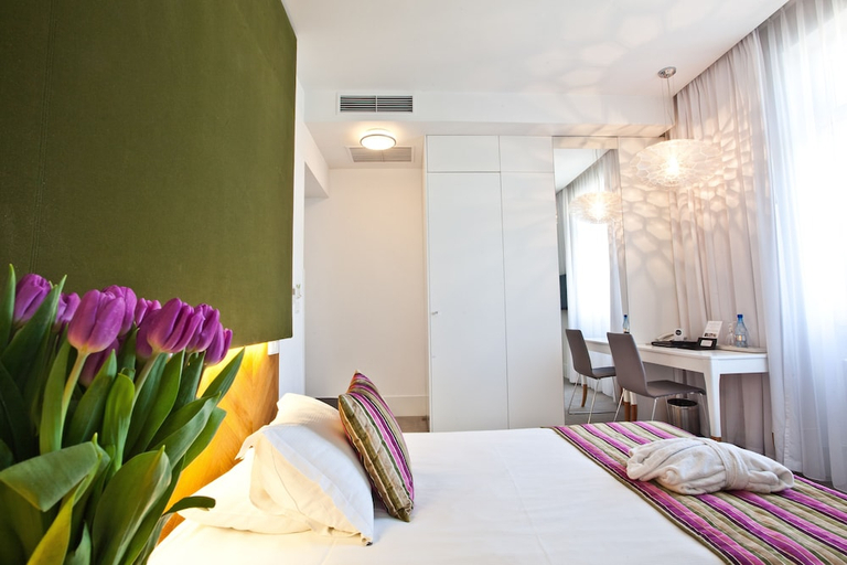 Others 2, Platinum Residence Boutique, Poznań City