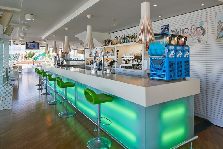 Food & Drinks 4, Playa Bella Beach Apartments, Baleares
