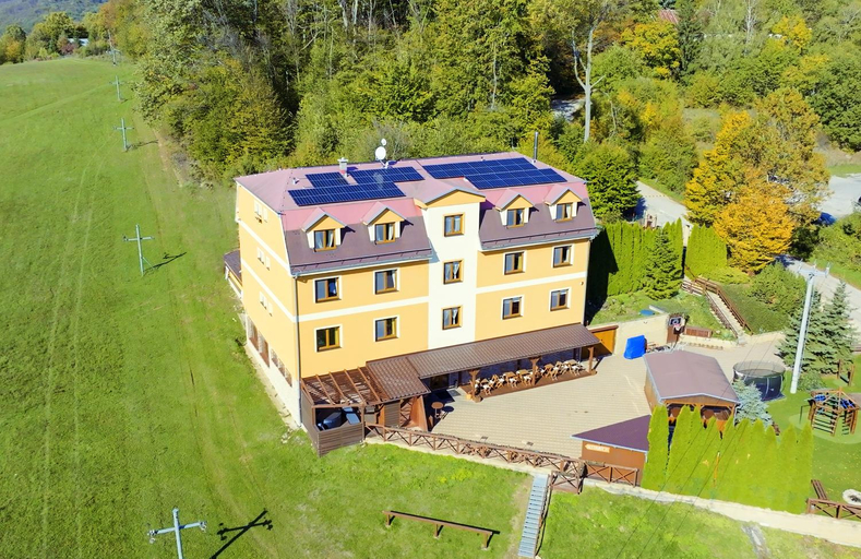 Exterior & Views 1, Penzion na Bezovci, Nové Mesto nad Váhom