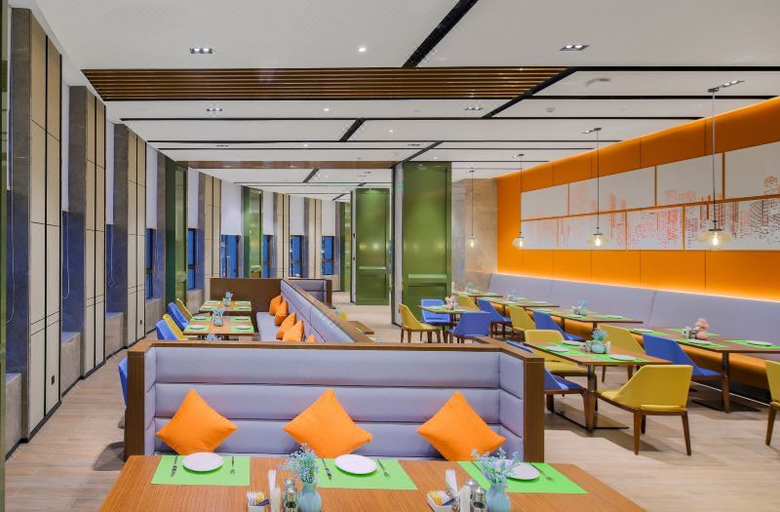 Food & Drinks 3, Hampton by Hilton Chongqing Qianjiang, Chongqing