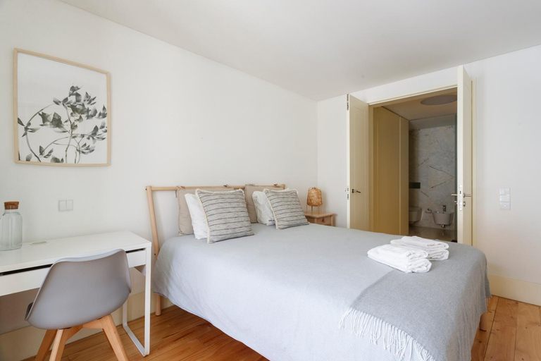Bedroom 5, Bedrooms in Shared Apartment in Accommodation in Downtown Lisbon, Lisbon