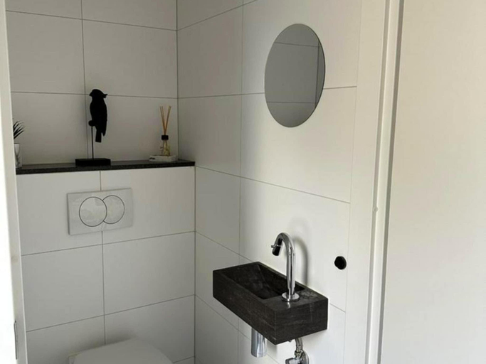 Bathroom 4, Bungalow in Breskens near Beach Lighthouse, Sluis