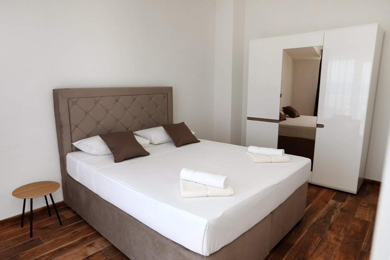 Bedroom 2, Apartments Villa Dalmatia, Okrug