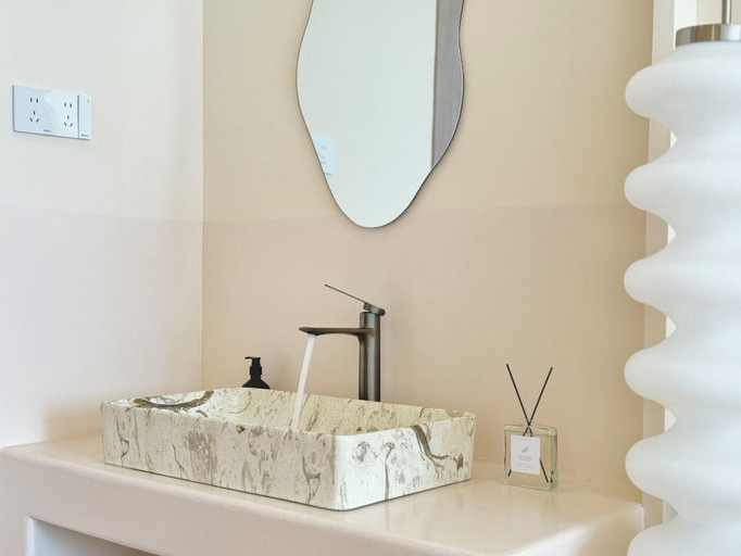 Bathroom 3, QIMeow Garden Hotel, Shanghai