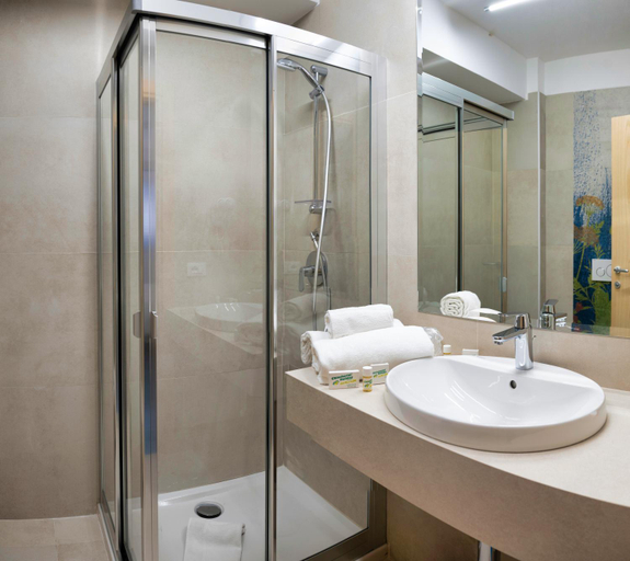 Bathroom 4, Hotel Villa Athena, Messina