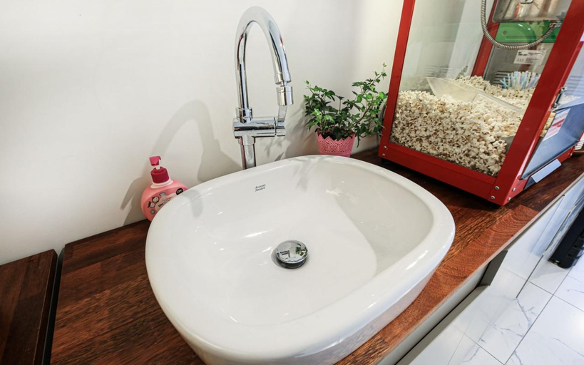 Bathroom 5, Cheongju YAM Chungbuk University, Cheongju