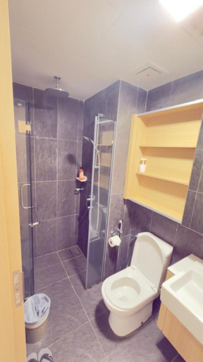 Bathroom 4, The Colony KLCC, Kuala Lumpur