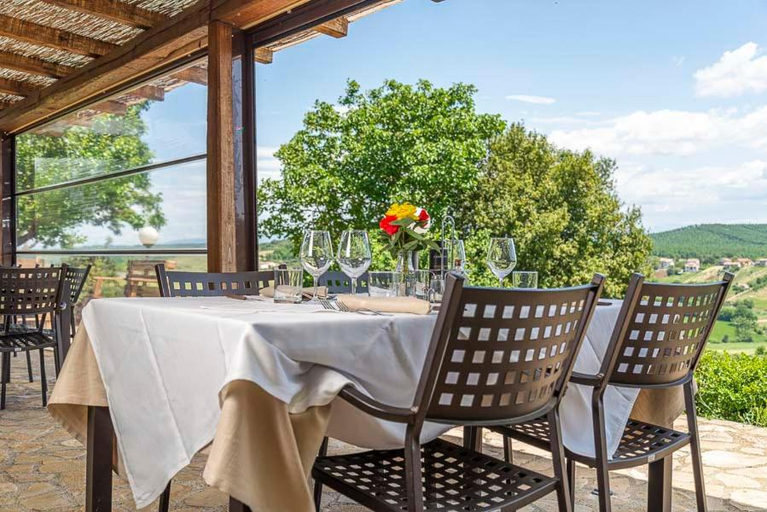 Food & Drinks 4, CERQUETI - Casale San Pietro in Valle, Terni