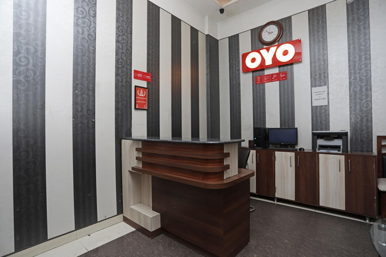 Public Area, Hotel O Subhadra Residency, Meerut