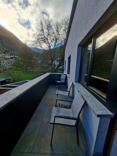 Others 4, Alpenchalet S´Andalr, Landeck