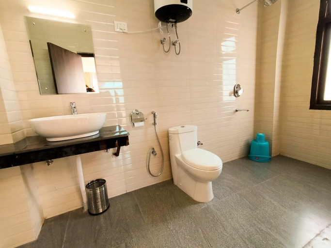 Bathroom, SILA Norphel Pelling, West Sikkim