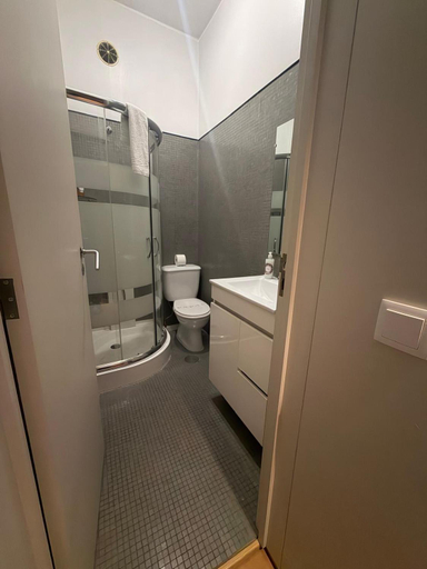 Bathroom 3, Oporto Trindade Residence, Porto