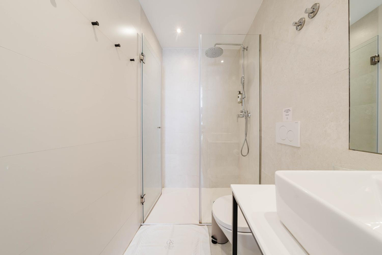 Bathroom 4, GS Chiado Boutique Studios & Suites, Lisbon